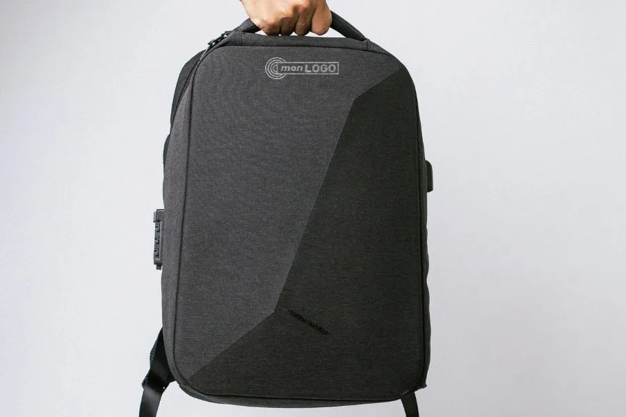 Sac à dos urbain personnalisable avec compartiment tech